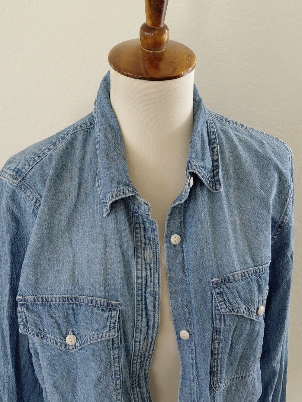 Madewell Denim Chambray Button Down Shirt - Picture 2 of 6